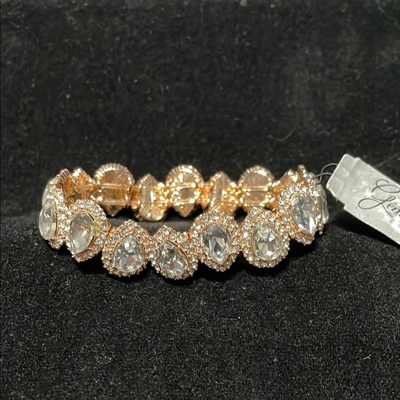 Rose Gold Tone and Faux Crystal Elegant Stretch Bracelet with Intricate Design - Picture 1 of 7